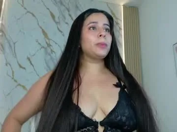 zoe_longhair live stage