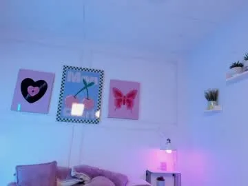 zoe_lynch_ live stage