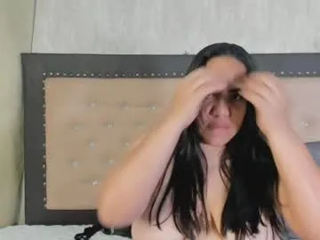 zoedeleon live stage